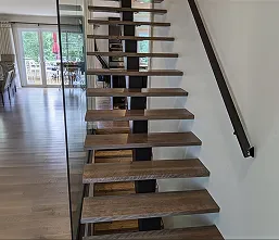 Escalier Novostep avec limon central