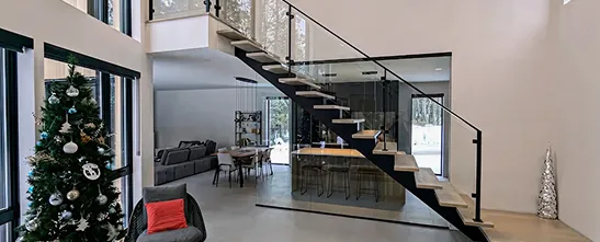 Escalier ouvert dans une résidence